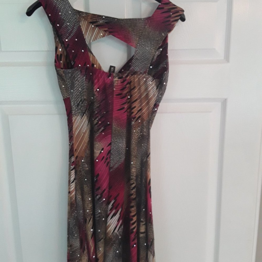 MT Collection Dress - Picture 2 of 2